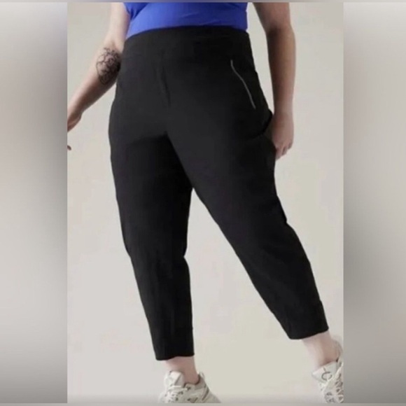 Athleta black Trekkie North Jogger size 24 NWOT. - Picture 5 of 9